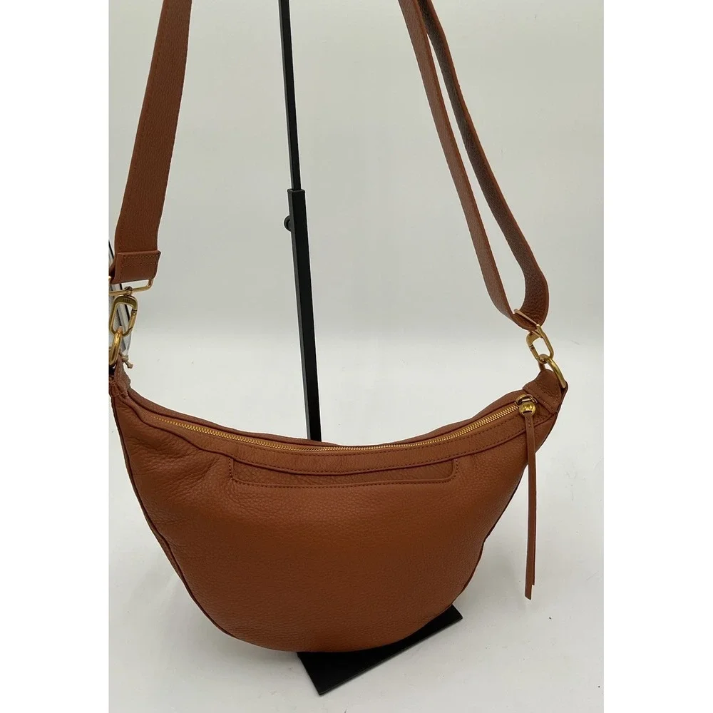 Hobo Carmen Linen Sling Crossbody Bag. Warm Honey Color New with Tags
